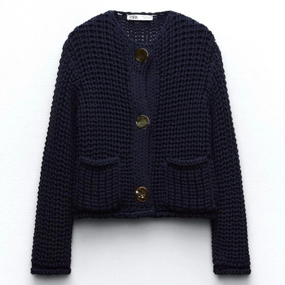 Zara chunky knit navy blue cardigan featuring prominent gold buttons size small